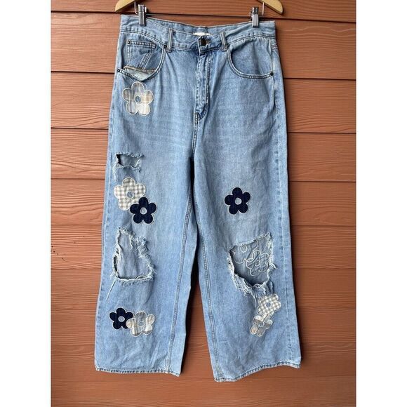 BDG UO Skater Baggy Jean Daisy Patch Wide Leg Mid Rise- Light Blue Size 32 - Picture 4 of 13
